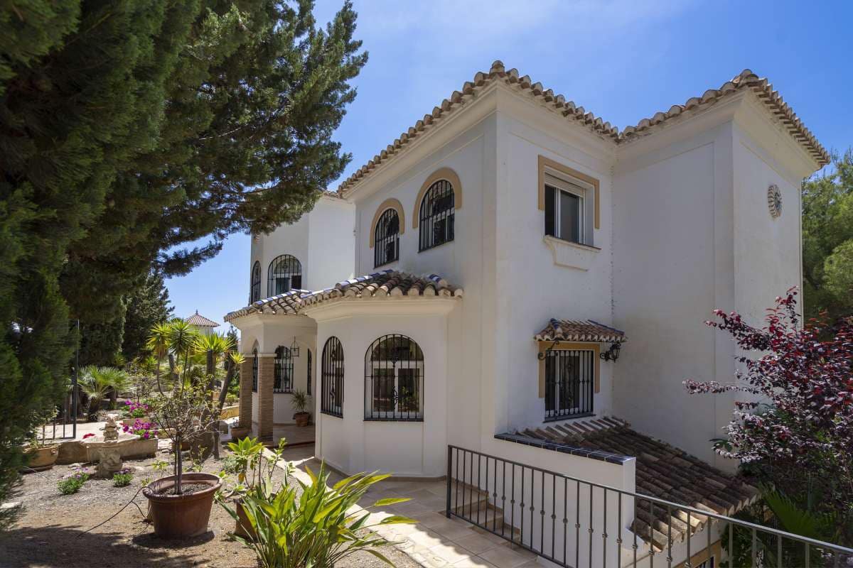 5 sovrum Villa till salu i Frigiliana med pool - 1 400 000 € (Ref: 8924638)