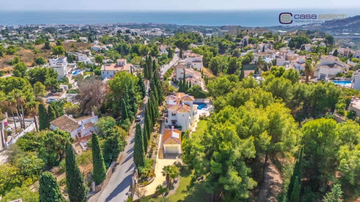 5 sovrum Villa till salu i Frigiliana med pool - 1 400 000 € (Ref: 8924638)