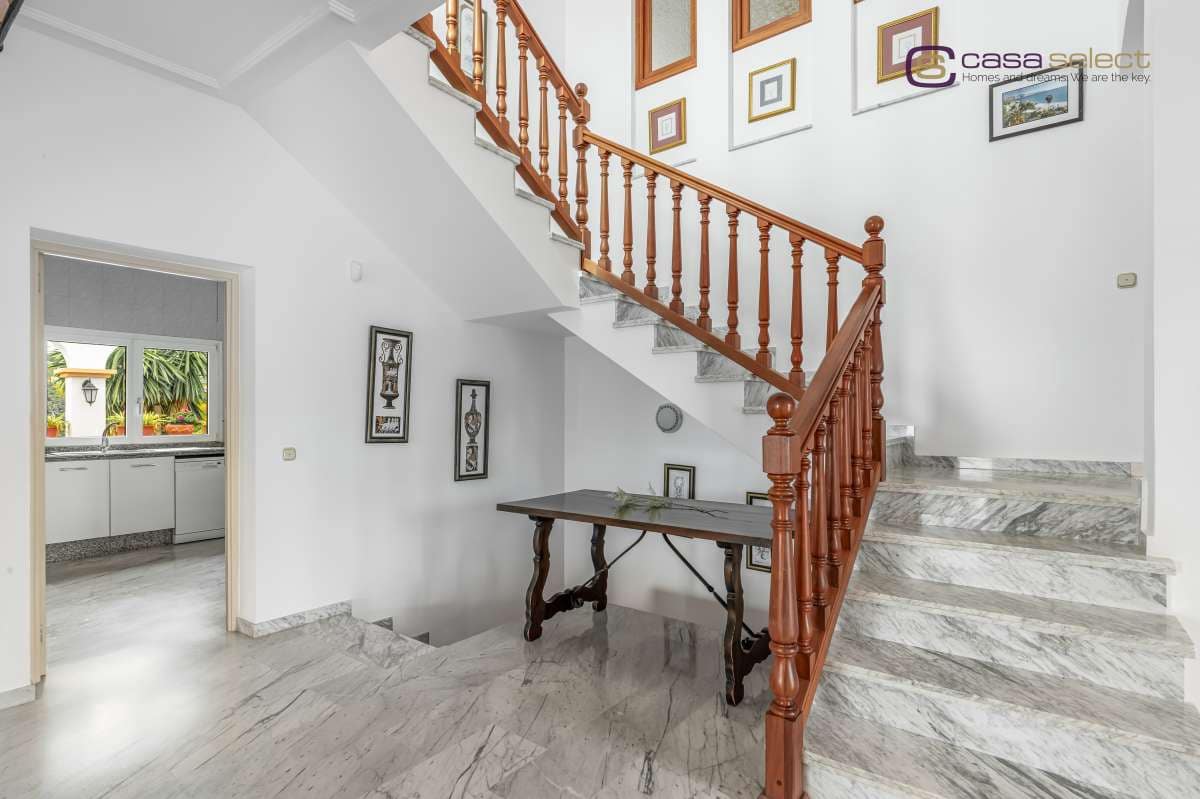 6 bedroom Villa for sale in Frigiliana with pool - € 1,290,000 (Ref: 8924639)