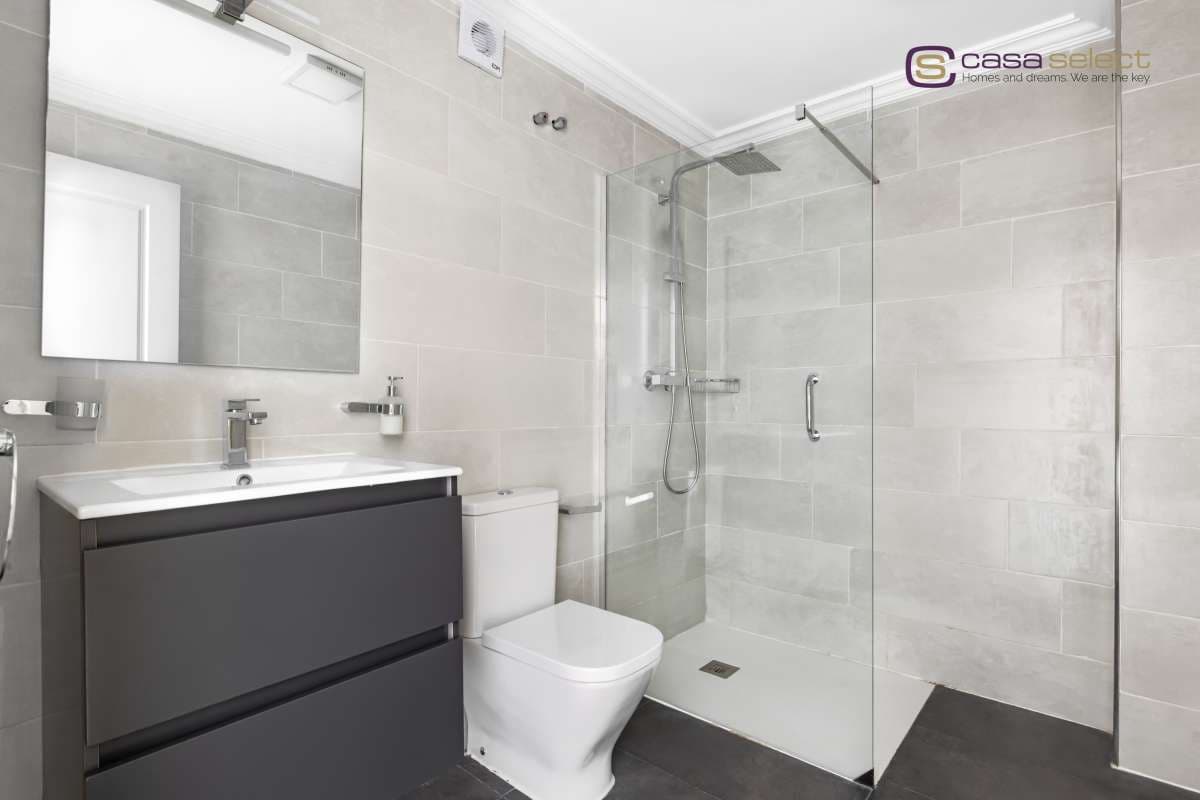 6 bedroom Villa for sale in Frigiliana with pool - € 1,290,000 (Ref: 8924639)