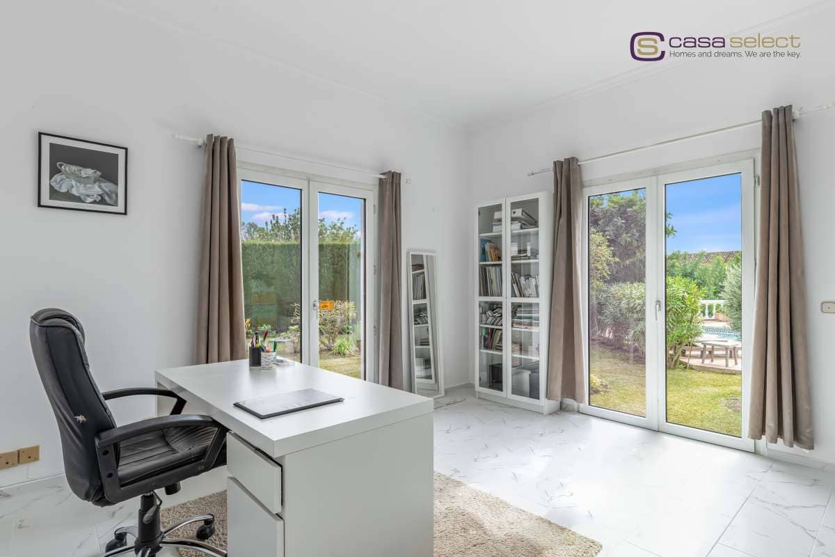 6 bedroom Villa for sale in Frigiliana with pool - € 1,290,000 (Ref: 8924639)