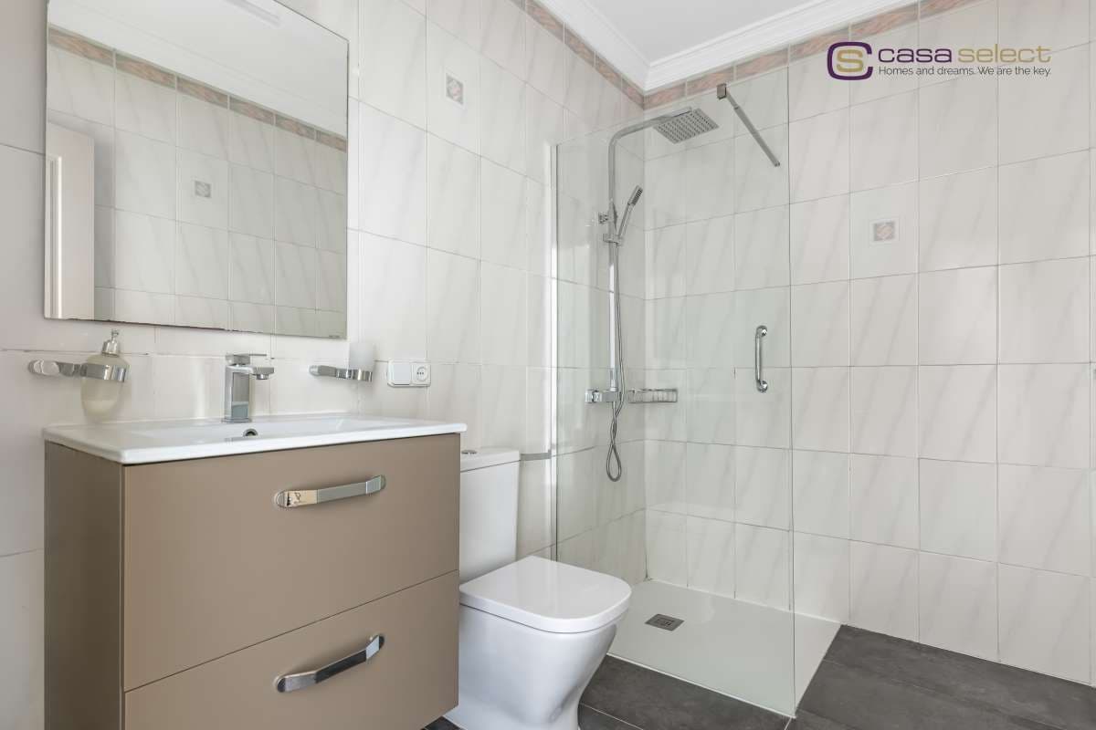 6 bedroom Villa for sale in Frigiliana with pool - € 1,290,000 (Ref: 8924639)