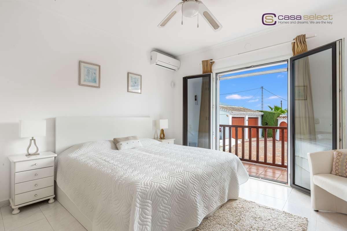 6 bedroom Villa for sale in Frigiliana with pool - € 1,290,000 (Ref: 8924639)