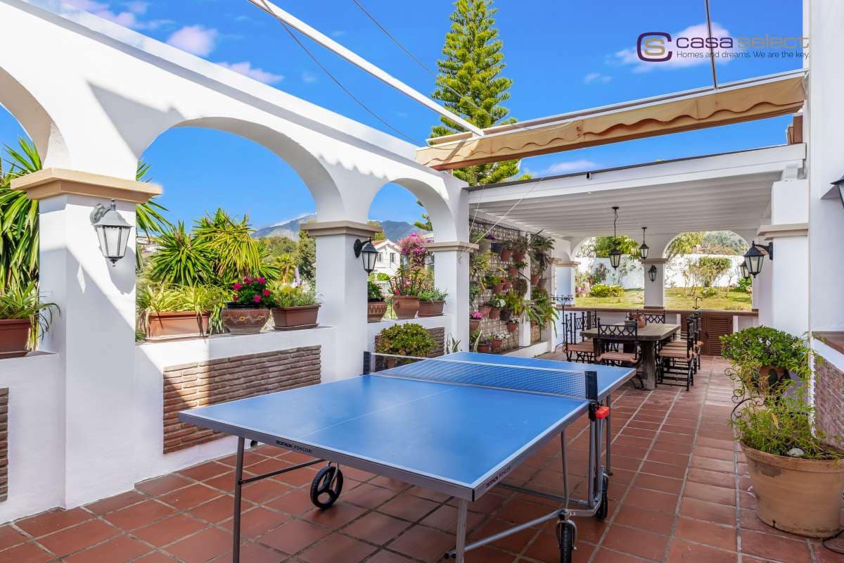 6 bedroom Villa for sale in Frigiliana with pool - € 1,290,000 (Ref: 8924639)