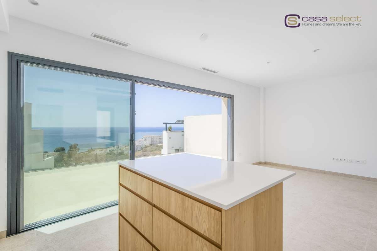 3 soveværelse Villa til salg i Torrox-Costa med swimmingpool - € 625.000 (Ref: 8924642)