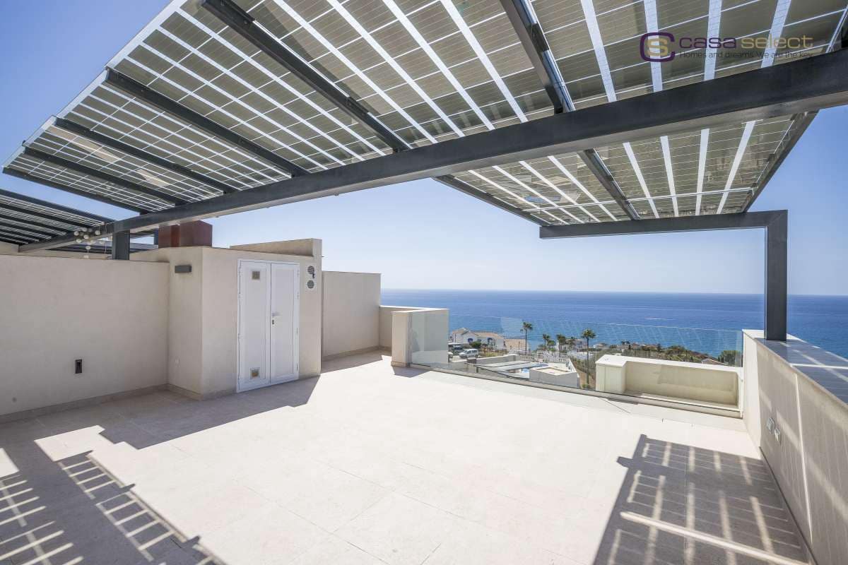 3 soveværelse Villa til salg i Torrox-Costa med swimmingpool - € 625.000 (Ref: 8924642)
