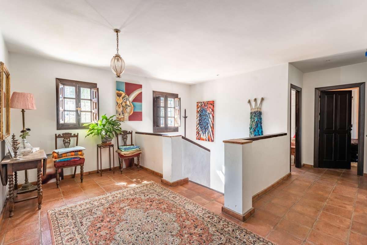 7 soveværelse Villa til salg i Torrox med swimmingpool - € 880.000 (Ref: 8924653)