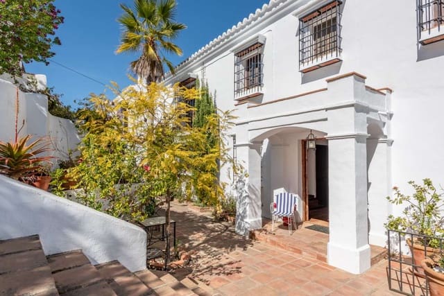 7 soveværelse Villa til salg i Torrox med swimmingpool - € 880.000 (Ref: 8924653)