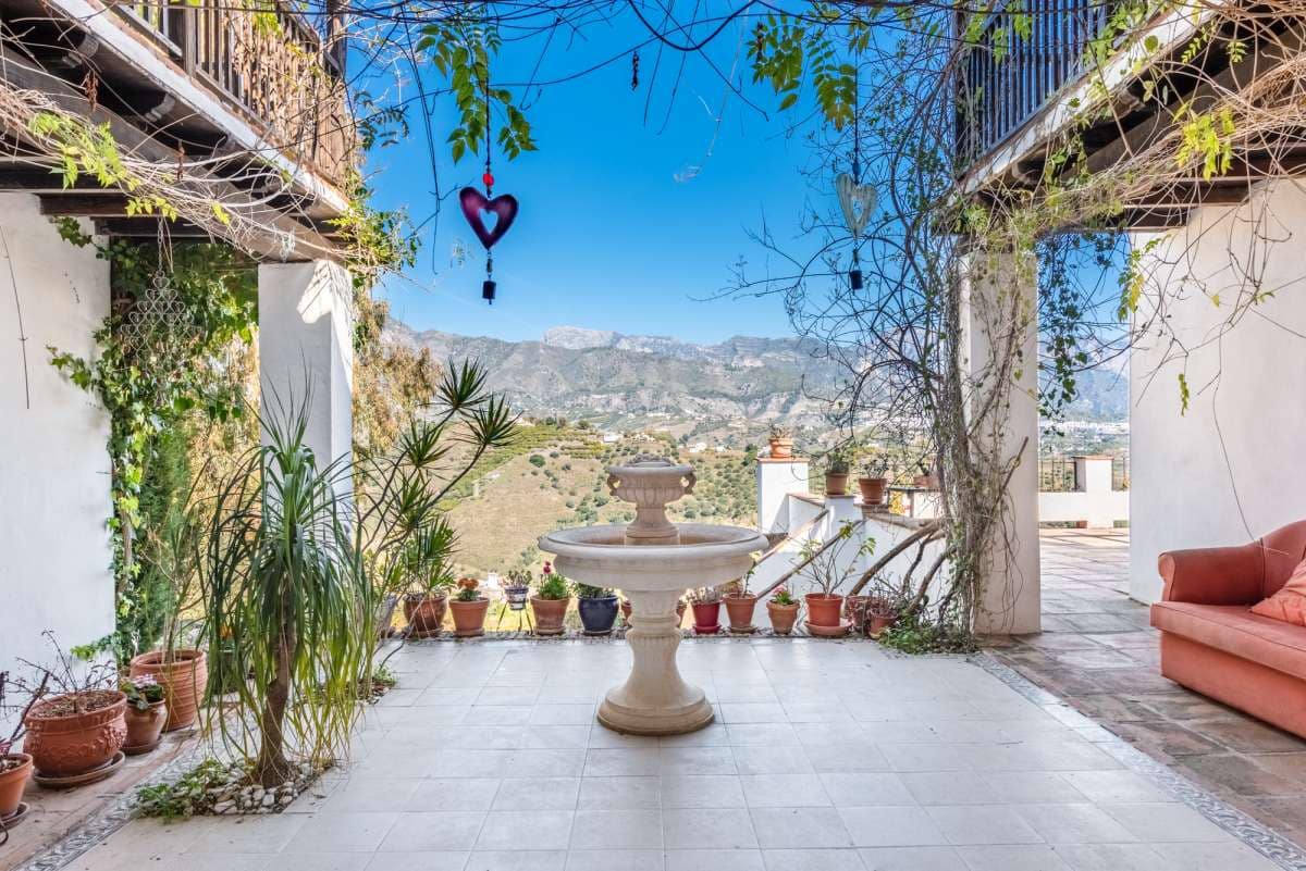 7 soveværelse Villa til salg i Torrox med swimmingpool - € 880.000 (Ref: 8924653)