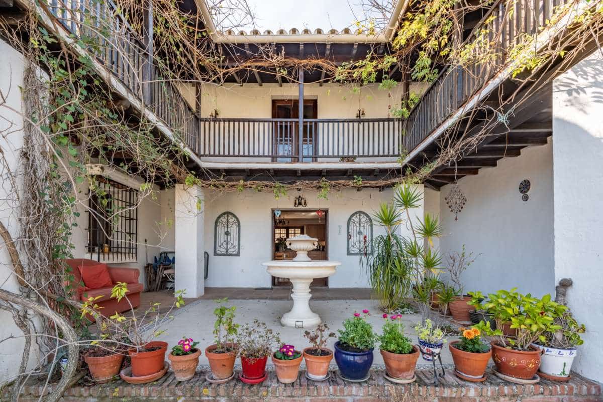 7 soveværelse Villa til salg i Torrox med swimmingpool - € 880.000 (Ref: 8924653)