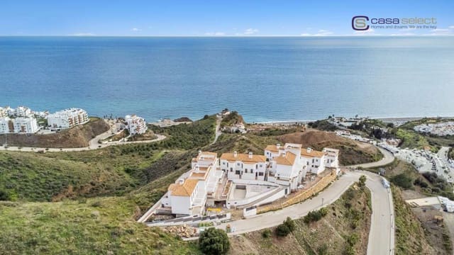 2 bedroom Townhouse for sale in El Peñoncillo, Torrox with pool - € 318,000 (Ref: 8924654)