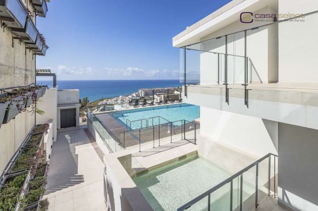 3 soveværelse Rækkehus til salg i Torrox-Costa, Torrox med swimmingpool - € 565.000 (Ref: 8924676)