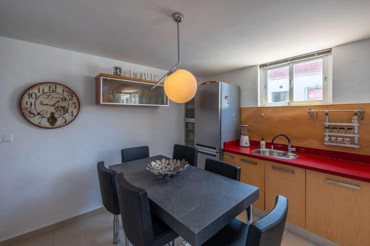 2 soveværelse Byhus til salg i Nerja med swimmingpool - € 399.000 (Ref: 8925429)