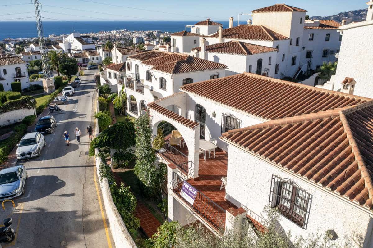 4 sypialnia Willa na sprzedaż w Nerja z basenem - 450 000 € (Ref: 9111605)