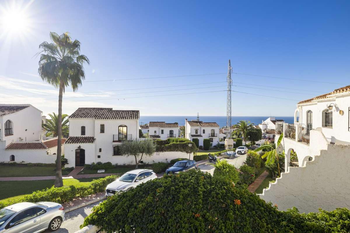 4 sypialnia Willa na sprzedaż w Nerja z basenem - 450 000 € (Ref: 9111605)