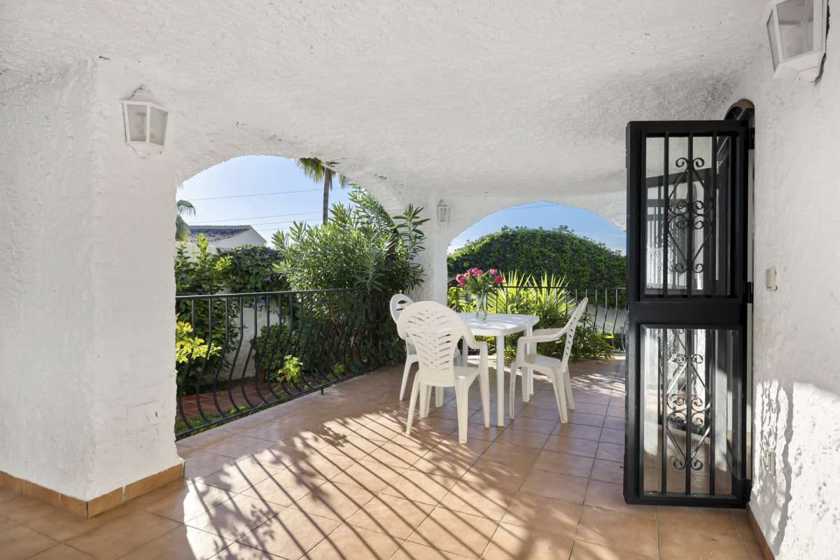 4 sypialnia Willa na sprzedaż w Nerja z basenem - 450 000 € (Ref: 9111605)