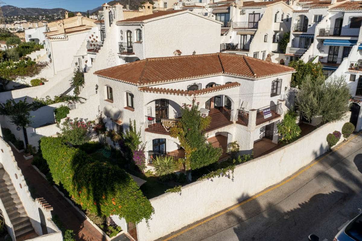 4 sypialnia Willa na sprzedaż w Nerja z basenem - 450 000 € (Ref: 9111605)