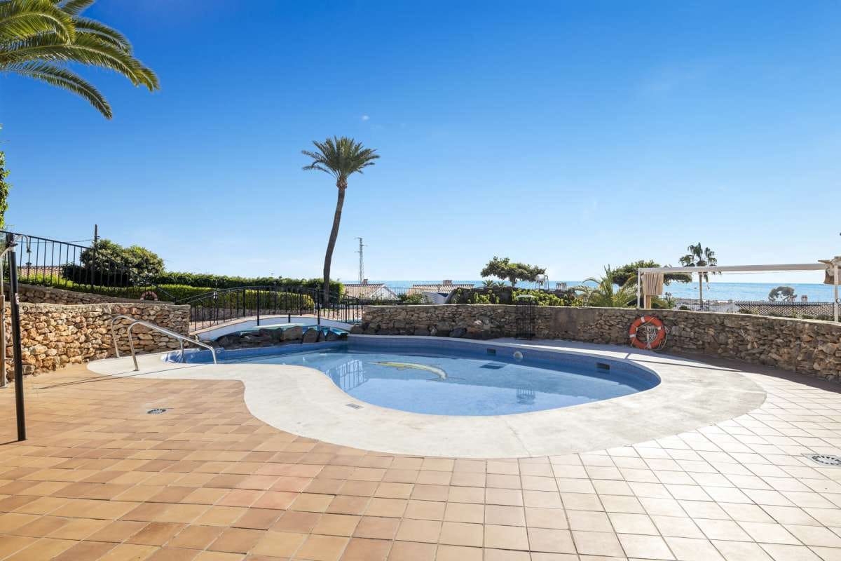 4 sypialnia Willa na sprzedaż w Nerja z basenem - 450 000 € (Ref: 9111605)