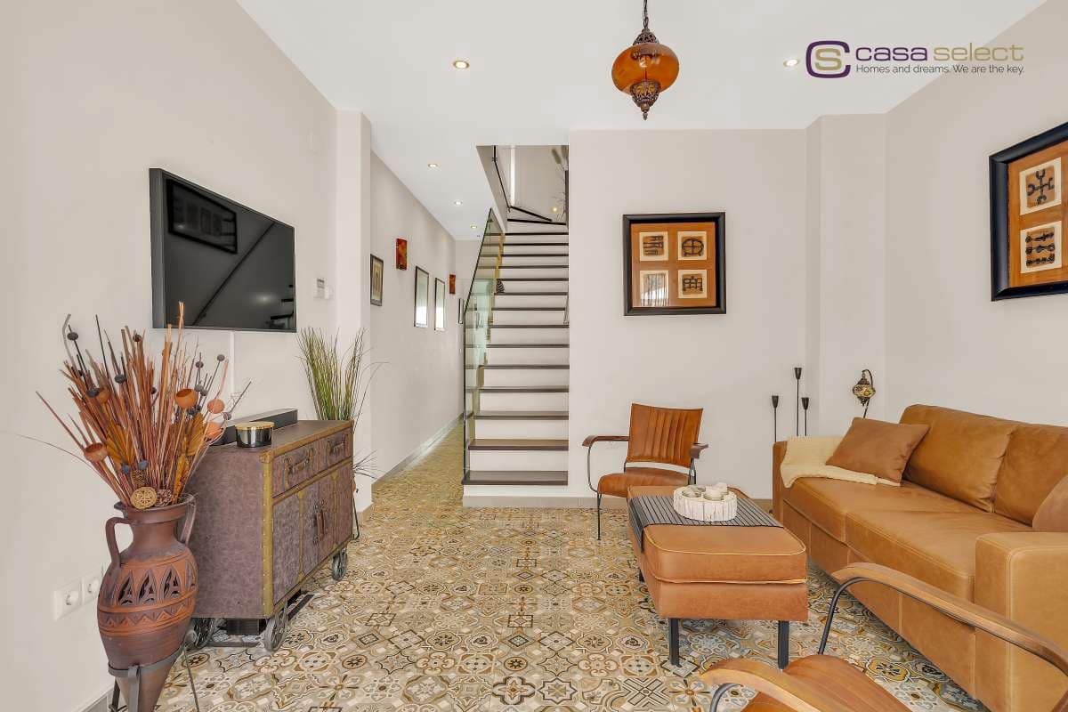 2 soveværelse Byhus til salg i Nerja med swimmingpool - € 450.000 (Ref: 9219385)