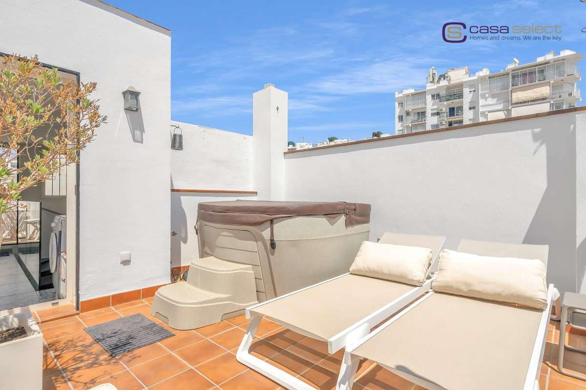 2 soveværelse Byhus til salg i Nerja med swimmingpool - € 450.000 (Ref: 9219385)