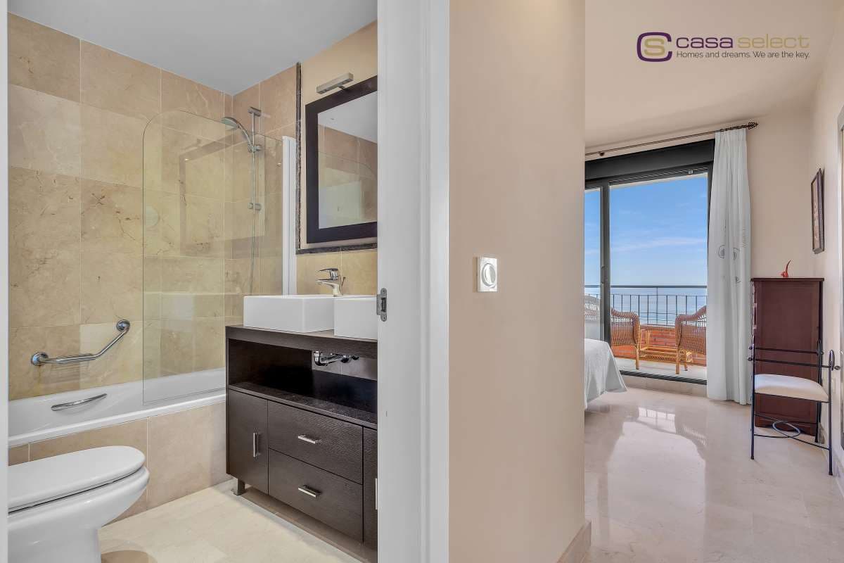 2 makuuhuone Huoneisto myytävänä paikassa Torrox-Costa mukana uima-altaan - 395 000 € (Ref: 9247908)