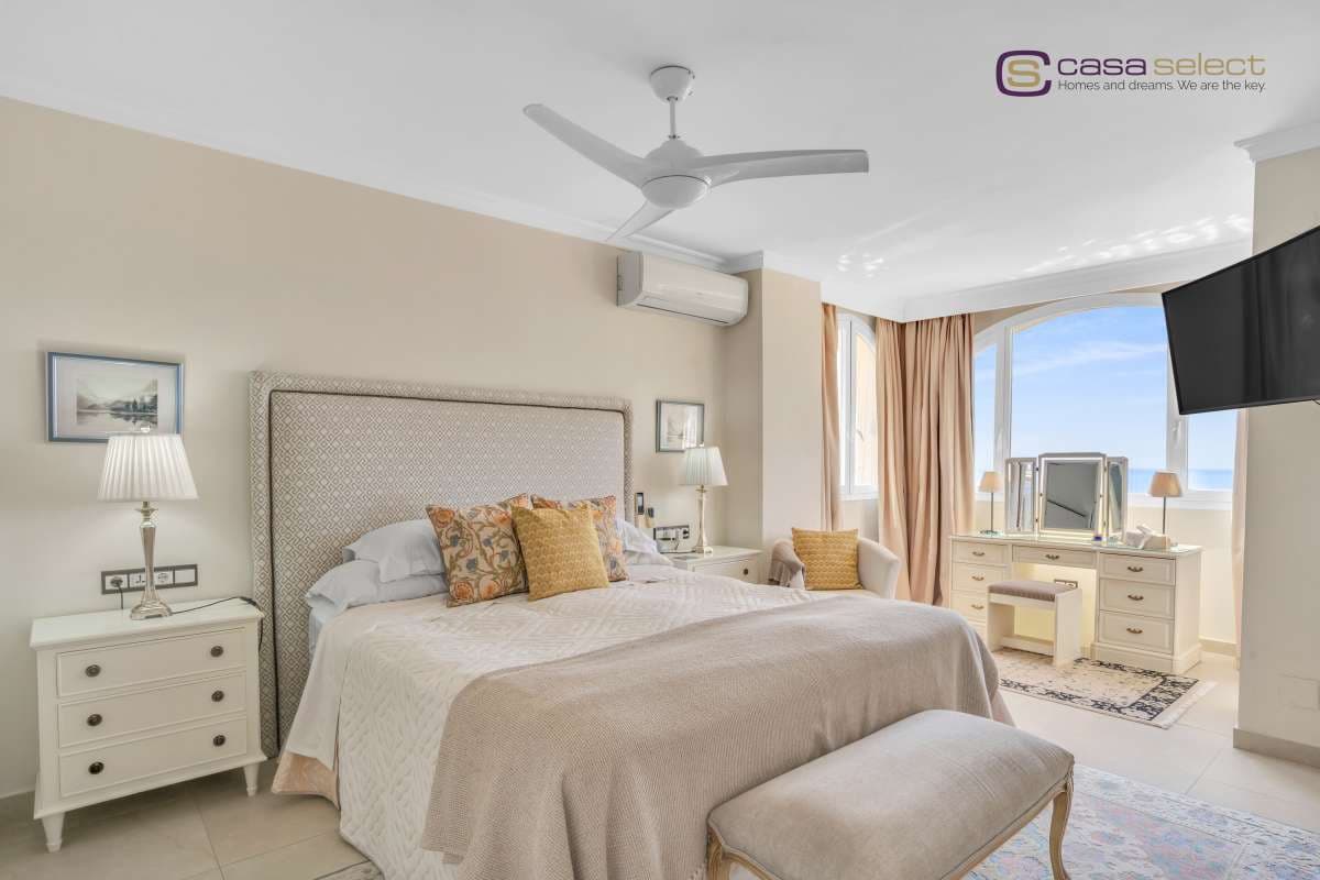 5 bedroom Villa for sale in Frigiliana with pool - € 1,485,000 (Ref: 9352909)