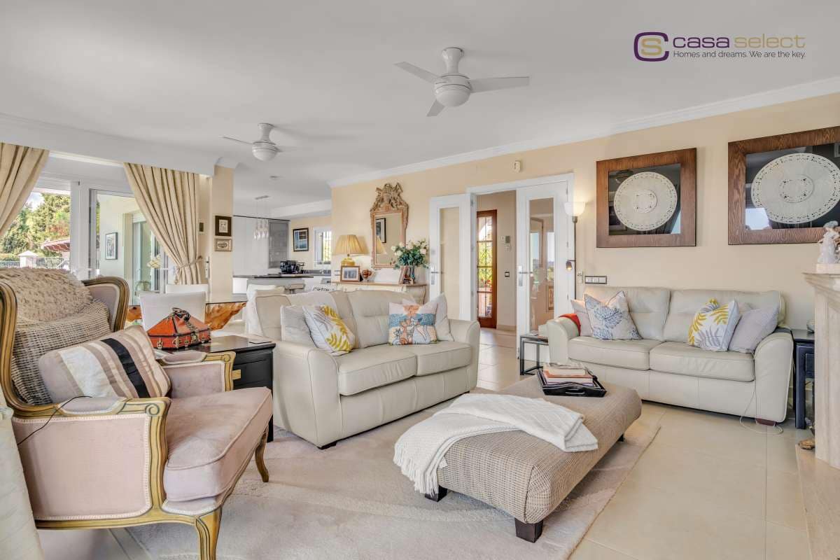 5 bedroom Villa for sale in Frigiliana with pool - € 1,485,000 (Ref: 9352909)