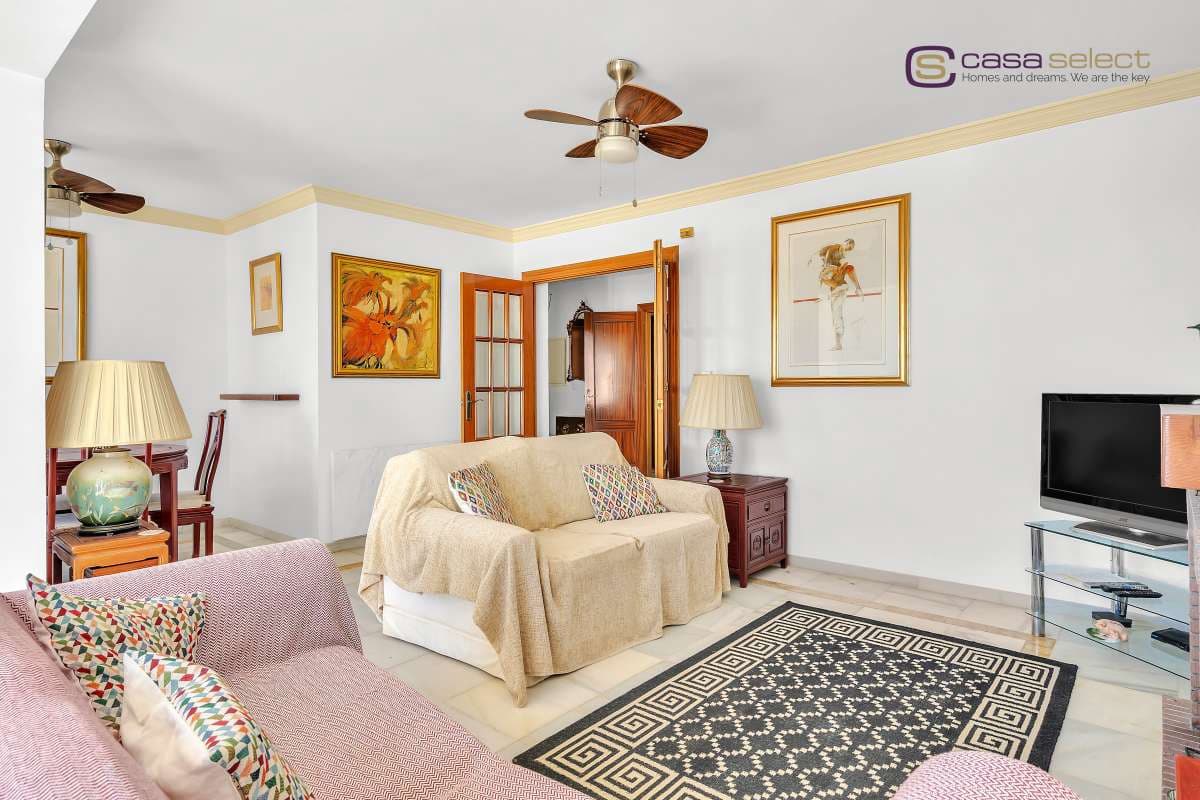 4 soveværelse Villa til salg i Torrox Park med swimmingpool - € 598.000 (Ref: 9357879)