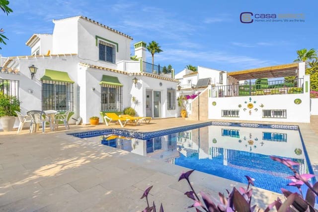 4 sypialnia Willa na sprzedaż w Torrox Park, Torrox z basenem - 598 000 € (Ref: 9357879)