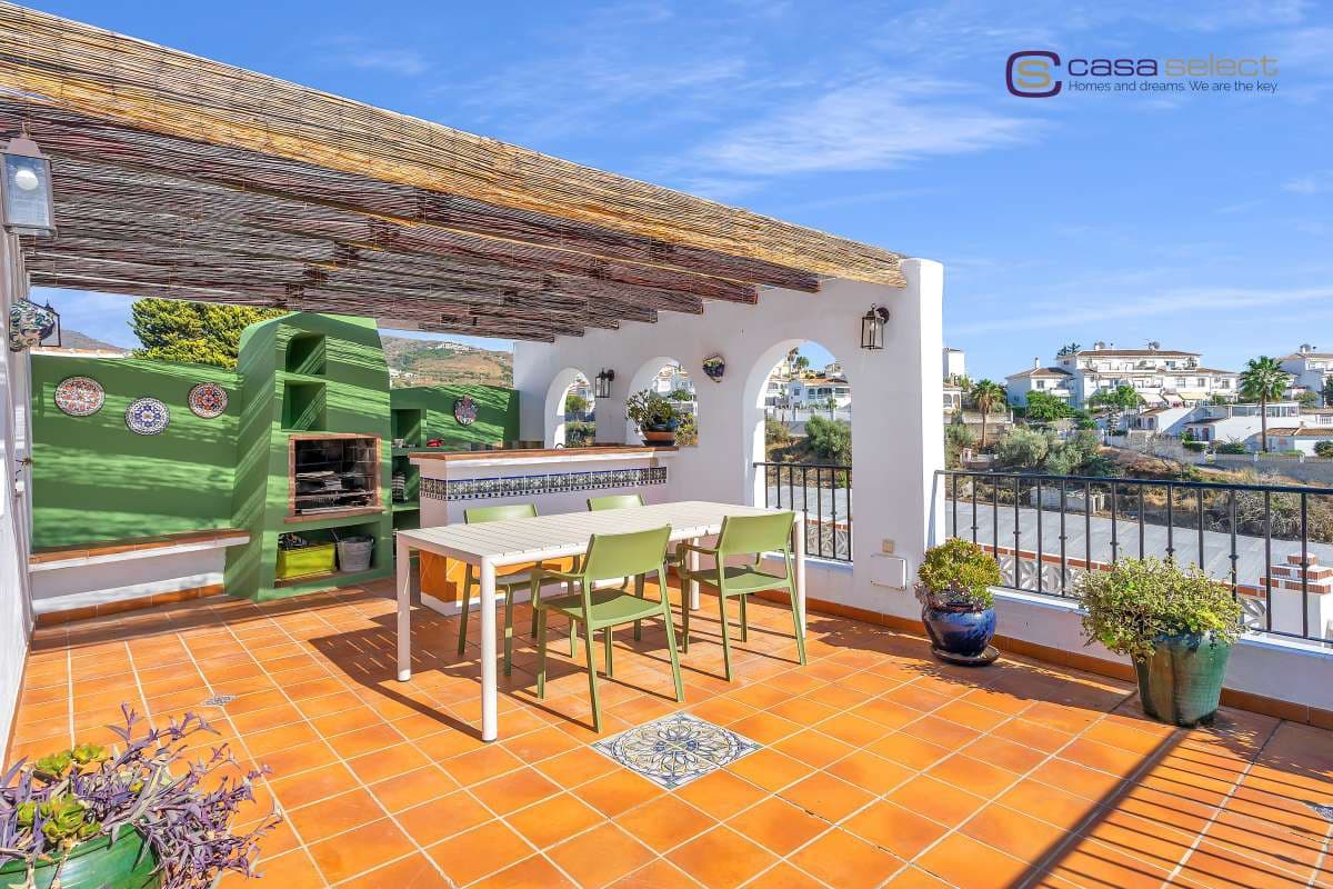 4 soveværelse Villa til salg i Torrox Park med swimmingpool - € 598.000 (Ref: 9357879)