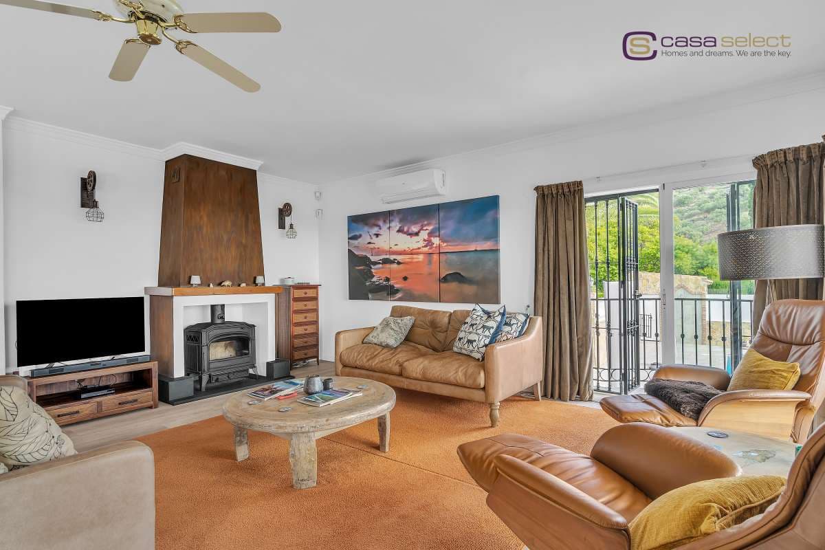 4 Zimmer Villa zu verkaufen in Frigiliana mit Pool - 1.300.000 € (Ref: 9421700)