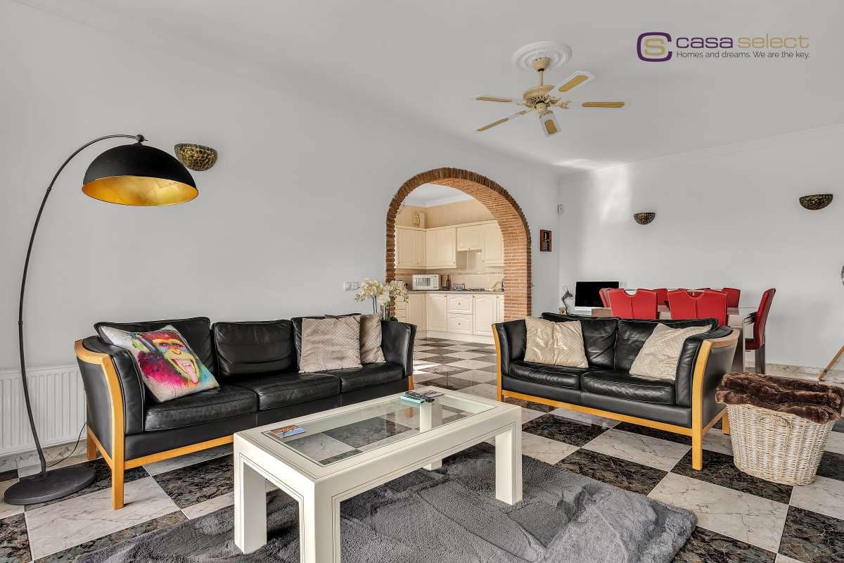 4 Zimmer Villa zu verkaufen in Frigiliana mit Pool - 1.300.000 € (Ref: 9421700)