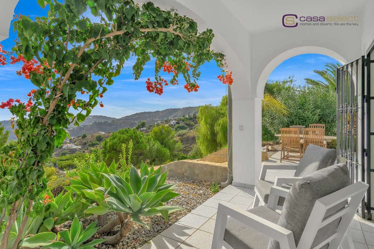 4 Zimmer Villa zu verkaufen in Frigiliana mit Pool - 1.300.000 € (Ref: 9421700)