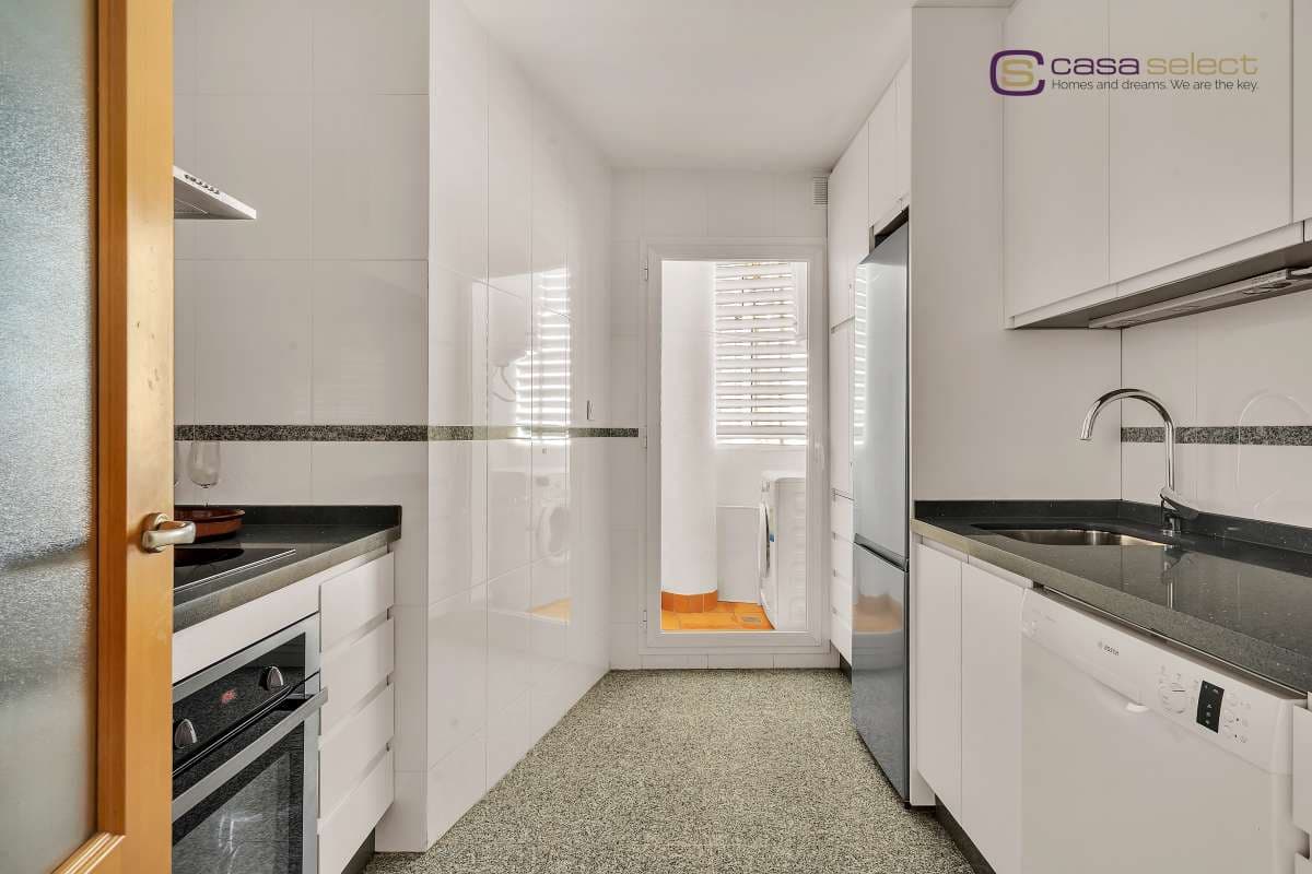 2 slaapkamer Appartement te koop in Nerja met zwembad - € 550.000 (Ref: 9593221)