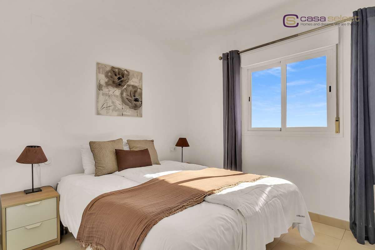 2 slaapkamer Appartement te koop in Nerja met zwembad - € 550.000 (Ref: 9593221)