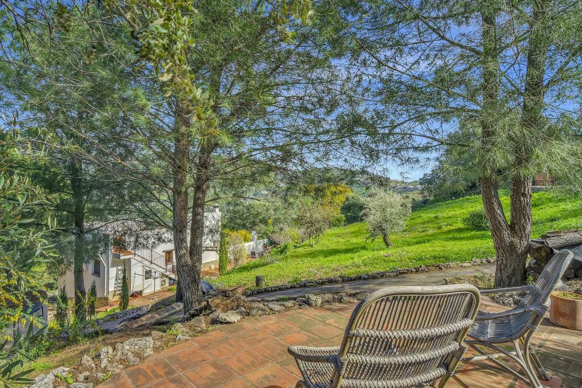 4 bedroom Villa for sale in Torrox with pool - € 565,000 (Ref: 9614442)