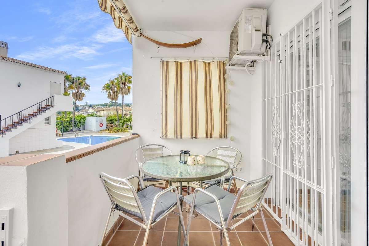 1 bedroom Apartment for sale in Nerja with pool - € 195,000 (Ref: 9720838)