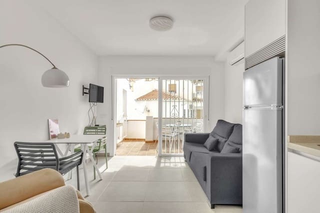 Apartamento de 1 habitación en Avda Pescia - Ctra de Frigiliana, Nerja en venta con piscina - 195.000 € (Ref: 9720838)