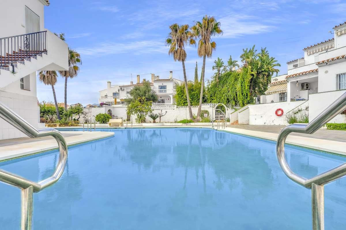 1 bedroom Apartment for sale in Nerja with pool - € 195,000 (Ref: 9720838)