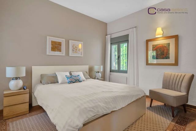 3 slaapkamer Villa te koop in Frigiliana met zwembad - € 725.000 (Ref: 9803758)