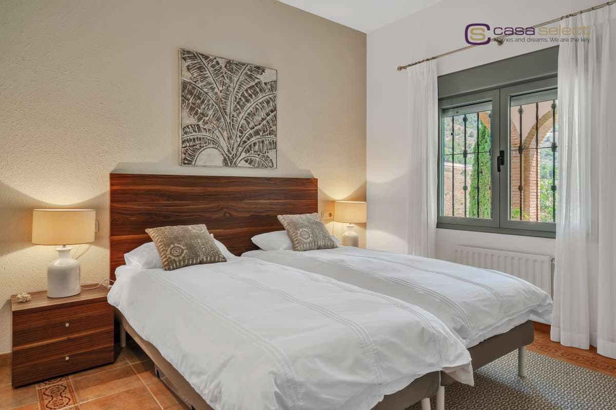 3 bedroom Villa for sale in Frigiliana with pool - € 725,000 (Ref: 9803758)