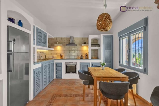 3 slaapkamer Villa te koop in Frigiliana met zwembad - € 725.000 (Ref: 9803758)