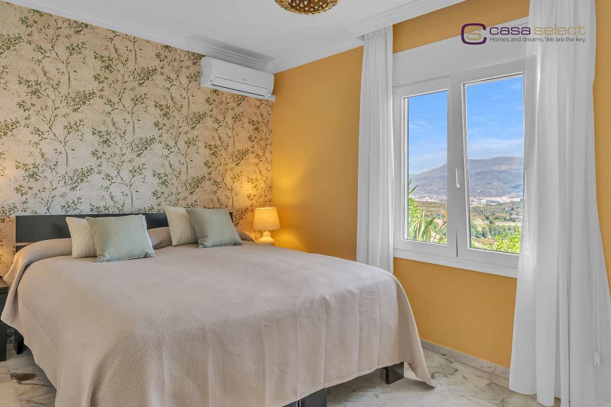 4 soverom Villa til salgs i Torre del Mar med svømmebasseng - € 665 000 (Ref: 9838680)