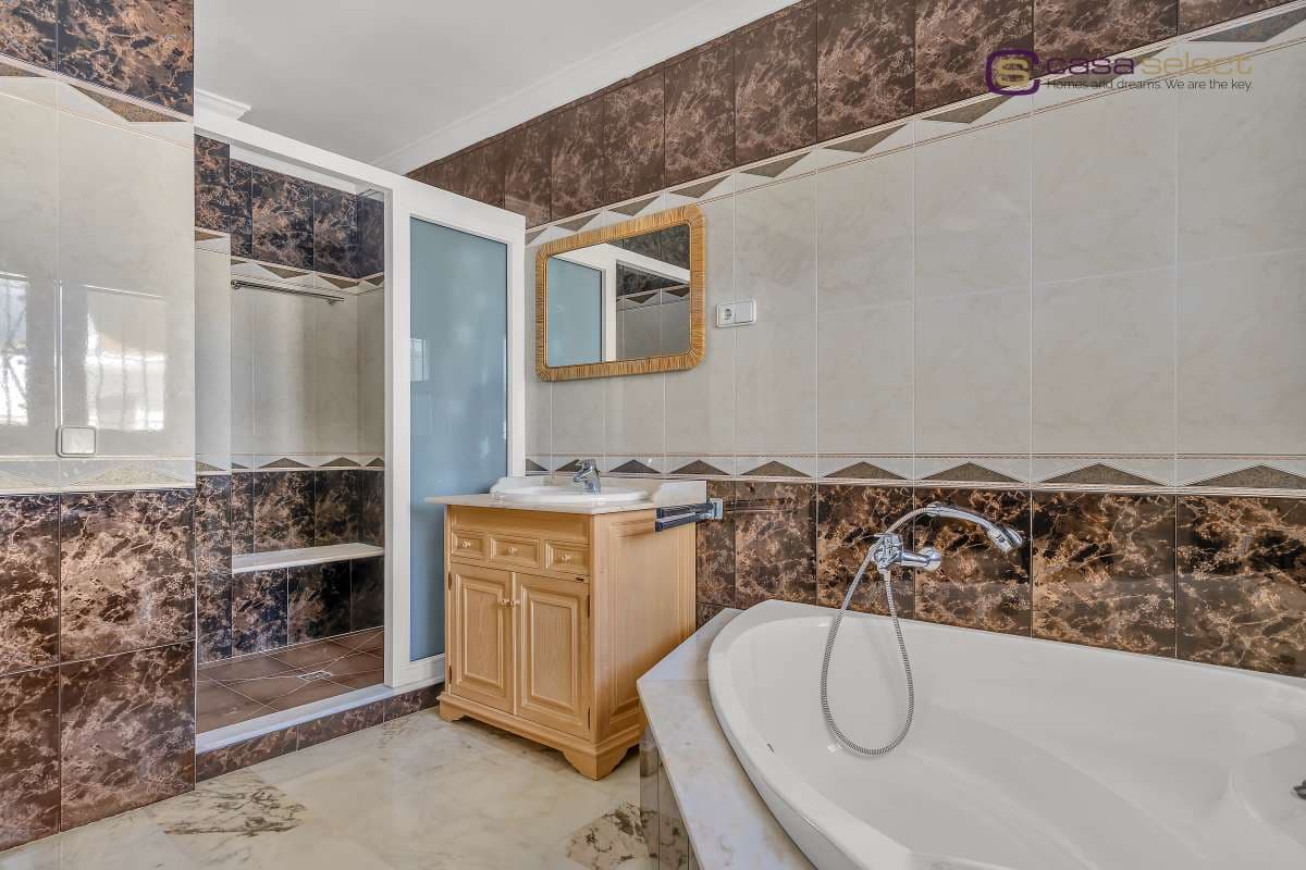 4 soverom Villa til salgs i Torre del Mar med svømmebasseng - € 665 000 (Ref: 9838680)