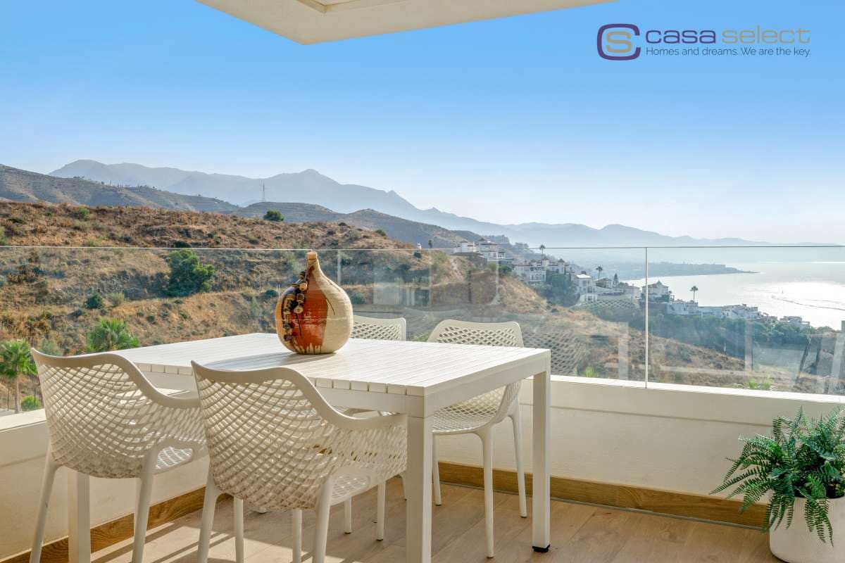 2 slaapkamer Appartement te koop in El Penoncillo met zwembad garage - € 425.000 (Ref: 9891343)