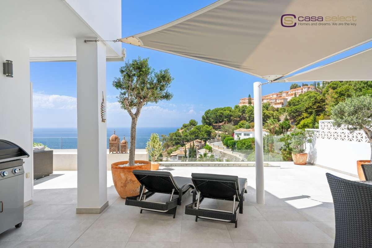 4 Zimmer Villa zu verkaufen in Almunecar mit Pool - 630.000 € (Ref: 9919096)