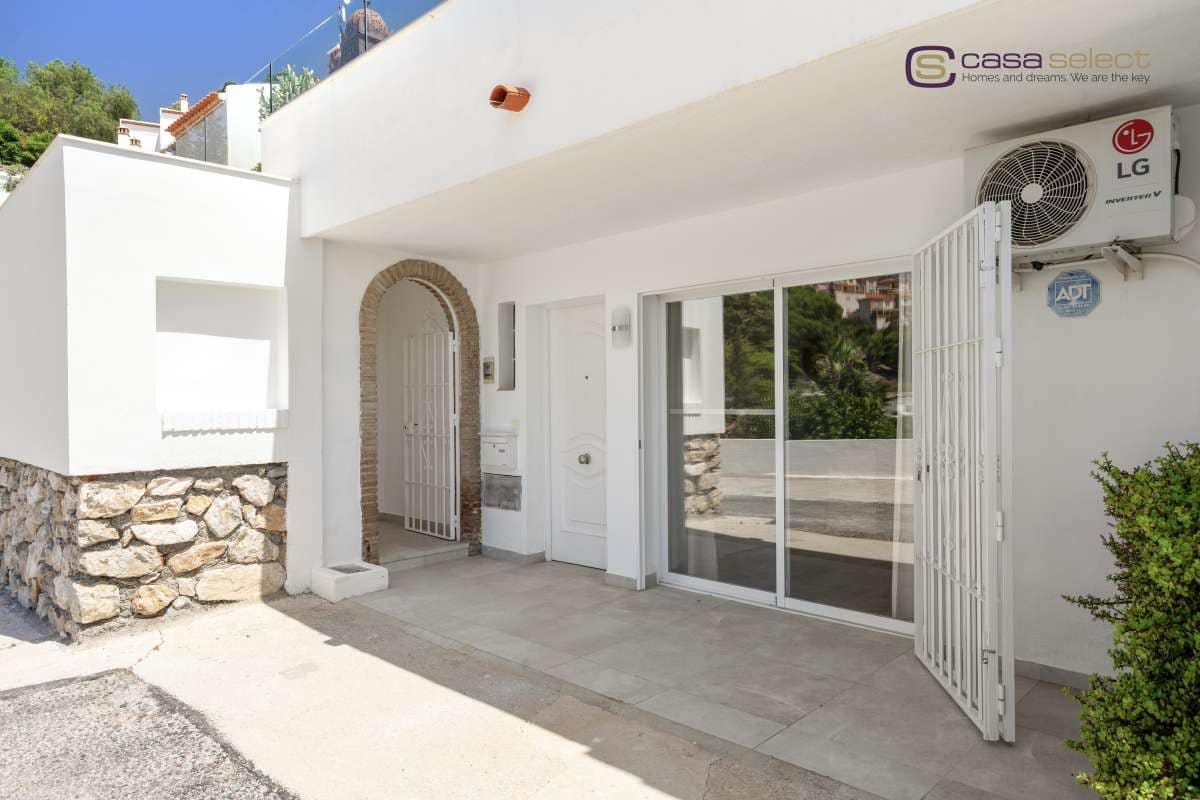 4 Zimmer Villa zu verkaufen in Almunecar mit Pool - 630.000 € (Ref: 9919096)