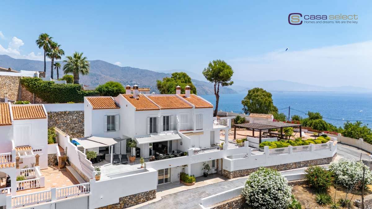 4 Zimmer Villa zu verkaufen in Almunecar mit Pool - 630.000 € (Ref: 9919096)