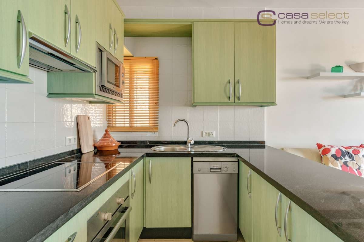 Apartamento de 2 habitaciones en Nerja en venta con piscina - 350.000 € (Ref: 9974384)