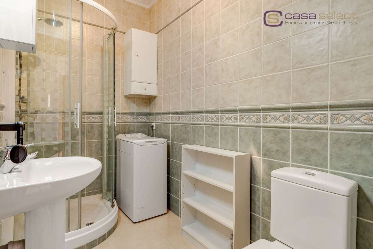 Apartamento de 2 habitaciones en Nerja en venta con piscina - 350.000 € (Ref: 9974384)